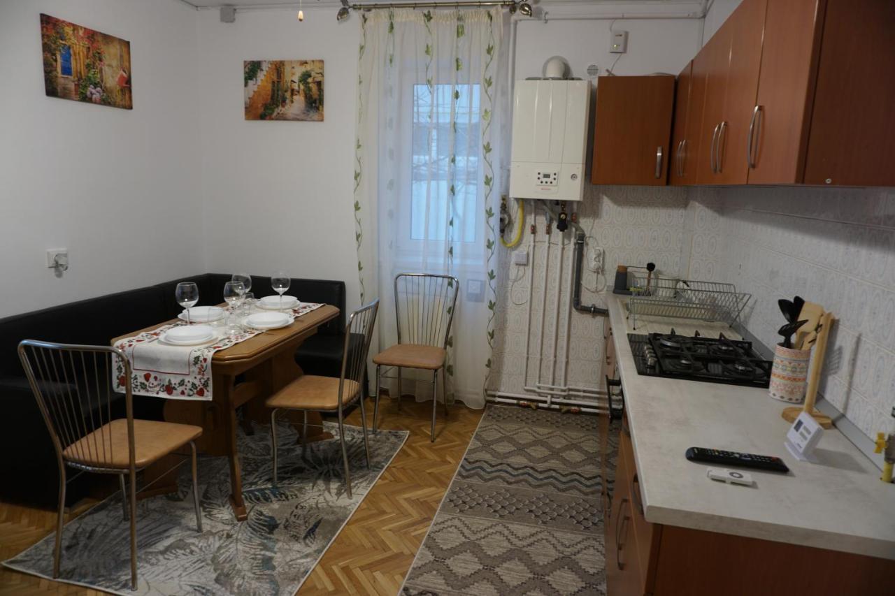 Xili'S Home Sweet Home Braşov Esterno foto